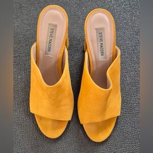 Steve Madden Women's Bright Yellow Mules